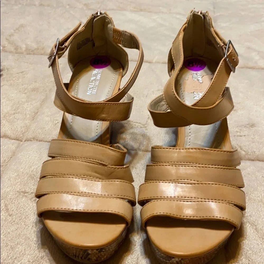 Kenneth Cole Reaction Tan Wedge Espadrille Shoes